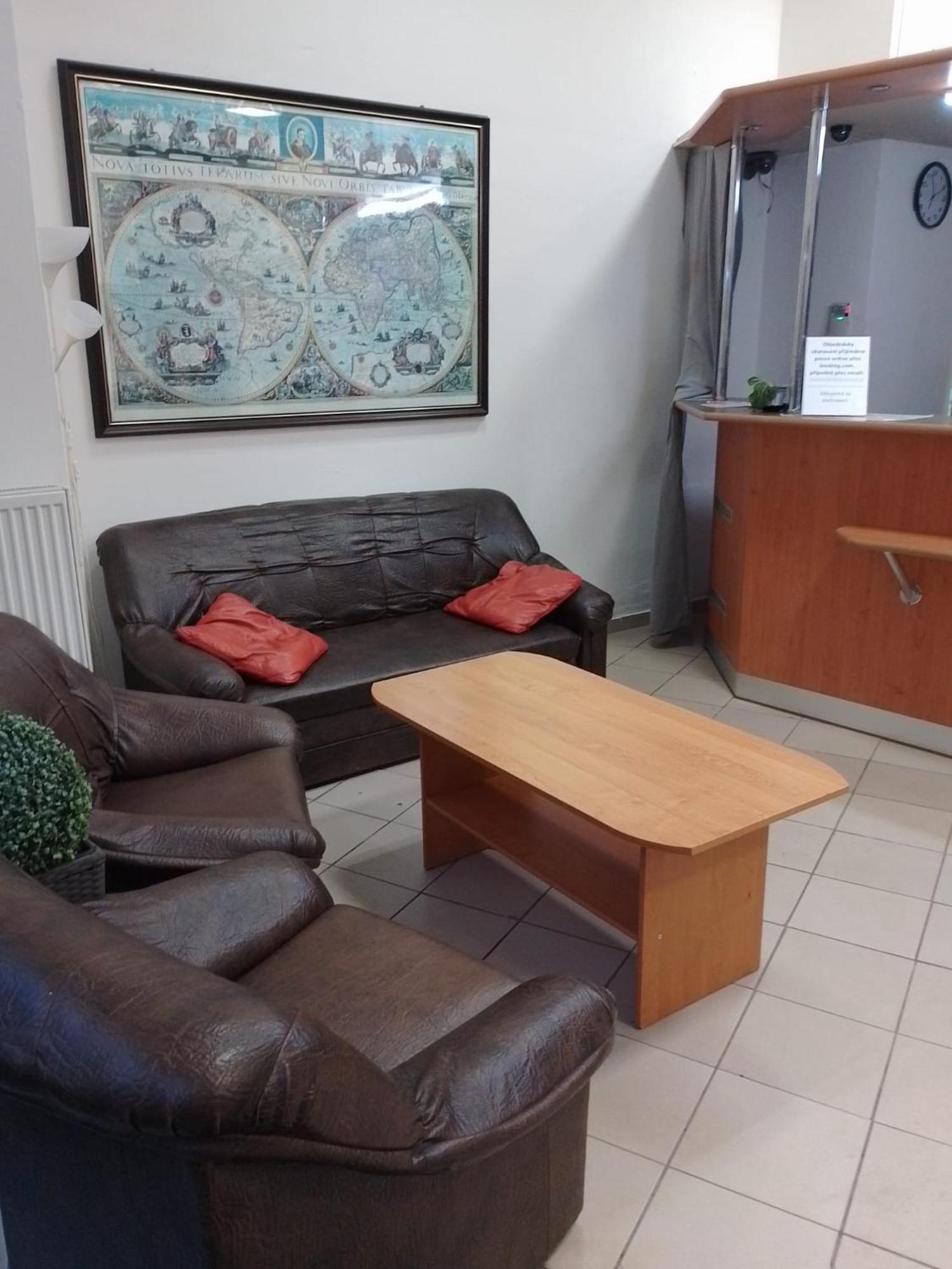Centrum Ostrava - Rooms ภายนอก รูปภาพ