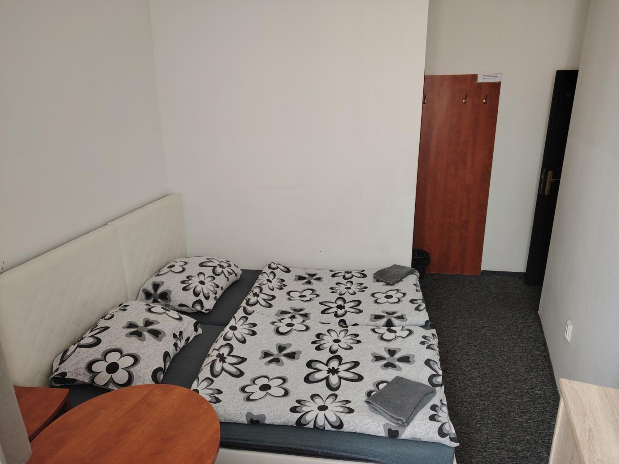 Centrum Ostrava - Rooms ภายนอก รูปภาพ
