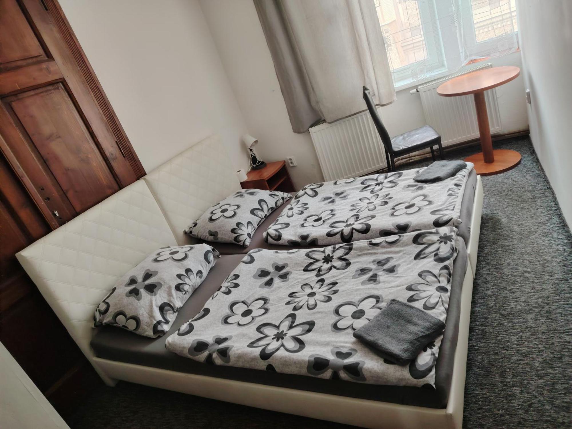 Centrum Ostrava - Rooms ภายนอก รูปภาพ